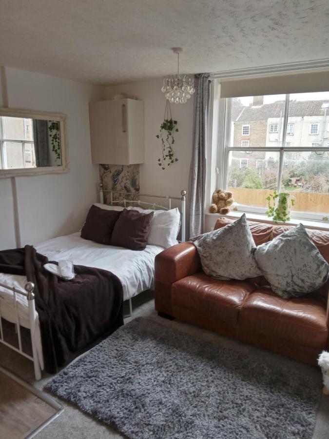 Little Dorrit Studio Flat 5 Rochester Me1 1Xz Strood Exteriör bild